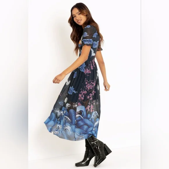 Flight Of Tsuru Stellar Dress Blackmilk Size Small - Picture 4 of 5